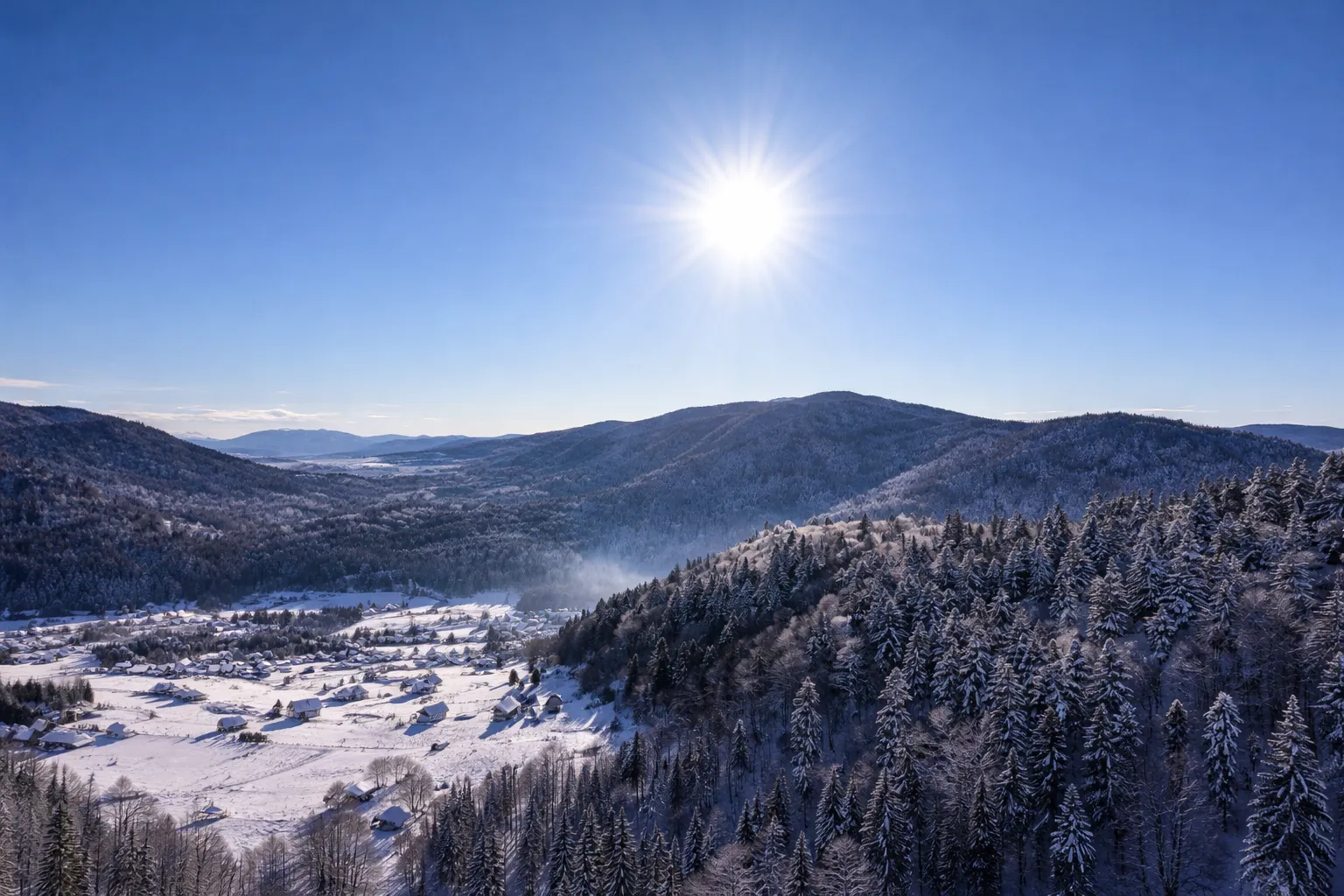 Noclegi nad Soliną — widok na jezioro