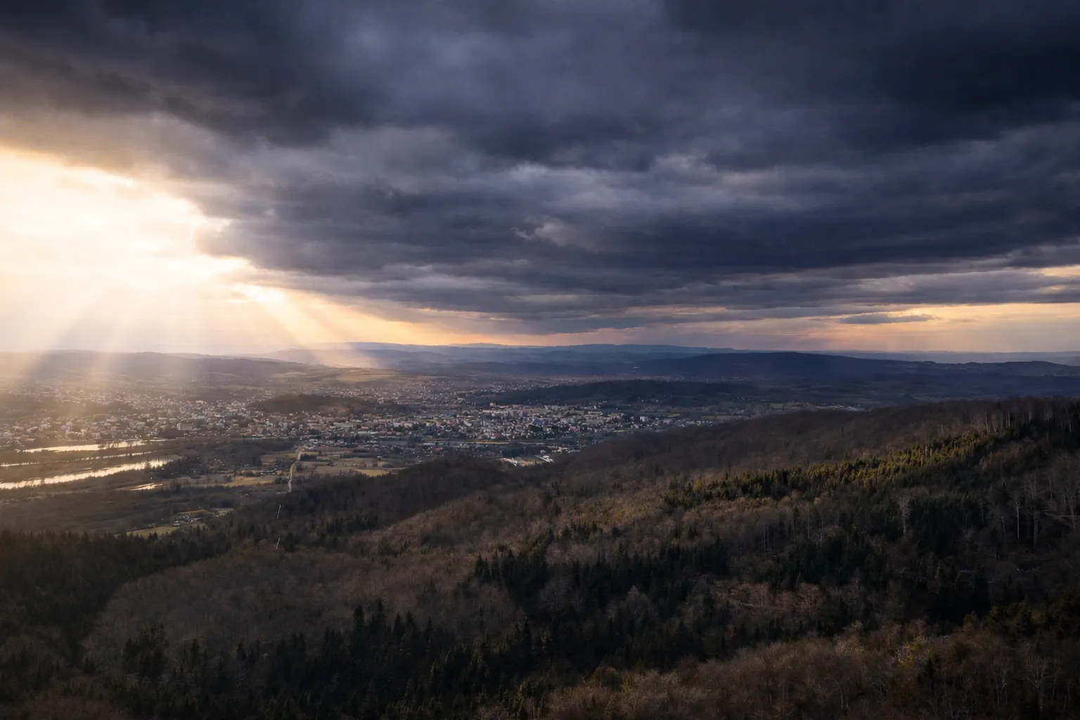 Skałki Myczkowieckie - atrakcja Bieszczady - 20 km • Formacje skalne
